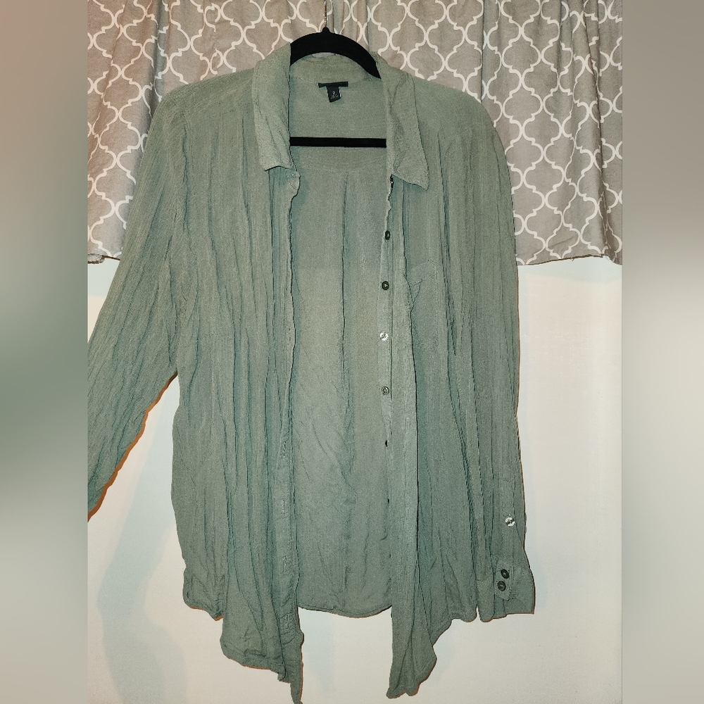 Torrid long sleeve button up